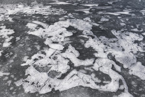 Winter riverscape, ice structures, Saint Lawrence River, Province of Quebec, Canada, North America