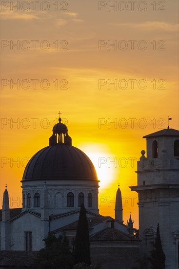 Sunset, Parraccia di San Giorgio church in Braida and the Campanile di San Giorgio tower in Braida, Verona, Veneto, Italy, Europe