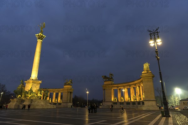 Heroes' Square in the evening light, illuminated, night shot, evening, monument, sculpture, downtown, centre, night view, Danube, city trip, tourism, Eastern European, building, architecture, city history, history, attraction, politics, historical, capital, Eastern Europe, Budapest, Hungary, Europe