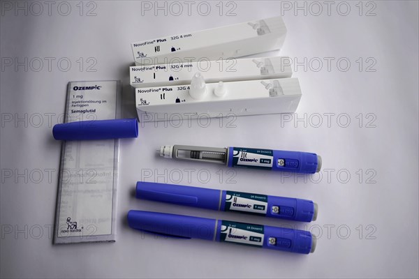 Ozempic injection pens next to open needle packs, for diabetes 2 patients, Stuttgart, Baden-Wuerttemberg, Germany, Europe