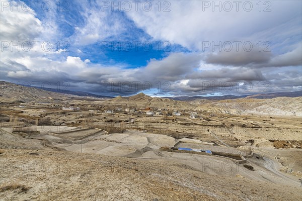 The walled village of Lo Manthang, Kingdom of Mustang, Nepal, Asia