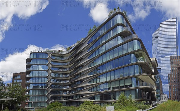 Residential building 520 West 28th Street by architect Zaha Hadid, at the High Line Park, high-rise building 10 Hudson Yards, Chelsea neighbourhood, West Manhattan, New York City, New York, USA, North America