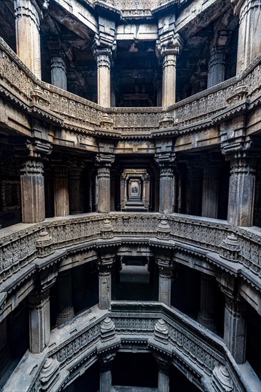 Dai Halima Vav Stepwell, Unesco site, Ahmedabad, Gujarat, India, Asia