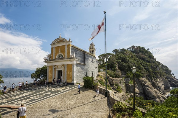 Church Chiesa di San Giorgio and rocky coast, Portofino, Province of Genoa, Liguria, Italy, Europe