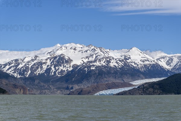 Glacier, Lago Grey, Torres del Paine National Park, Parque Nacional Torres del Paine, Cordillera del Paine, Towers of the Blue Sky, Region de Magallanes y de la Antartica Chilena, Ultima Esperanza Province, UNESCO Biosphere Reserve, Patagonia, End of the World, Chile, South America