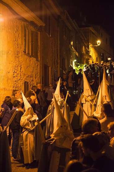 Penitents, Nazarenos, Semana Santa, Procession, Good Friday, Pollenca, Majorca, Balearic Islands, Spain, Europe