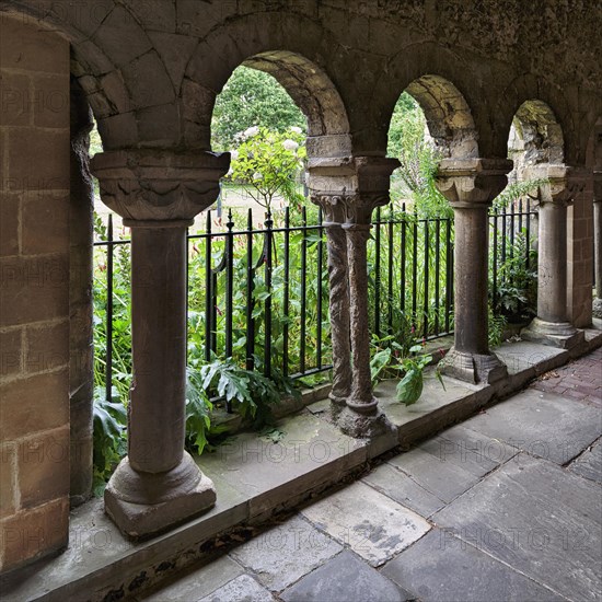 Columns, portico, Canterbury Cathedral, The Cathedral of Christ Church, interior view, Canterbury, Kent, England, Great Britain