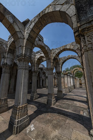 Kamani mosque, Unesco site Champaner-Pavagadh Archaeological Park, Gujarat, India, Asia