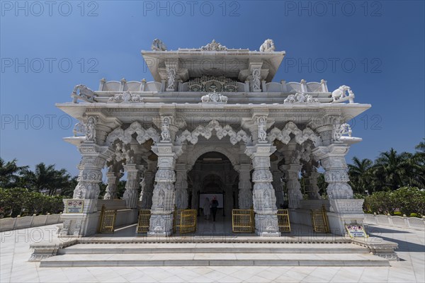 Marble build Dharamshala Manilaxmi Tirth Jain temple, Gujarat, India, Asia