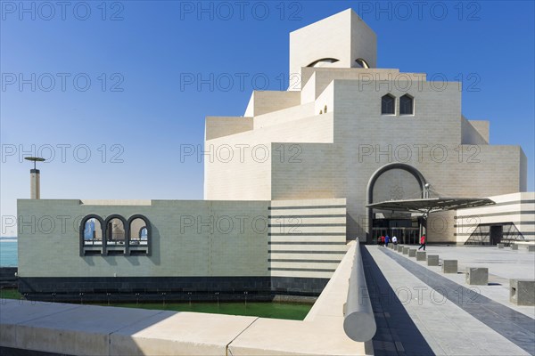 Museum of Islamic Art, Islam, Muslim, Muslim, faith, religion, history, art history, Orient, Oriental, oil, wealth, building, architecture, modern, modern, Arabic, art museum, tourism, city, urban, Persian, capital, Doha, Qatar, Asia