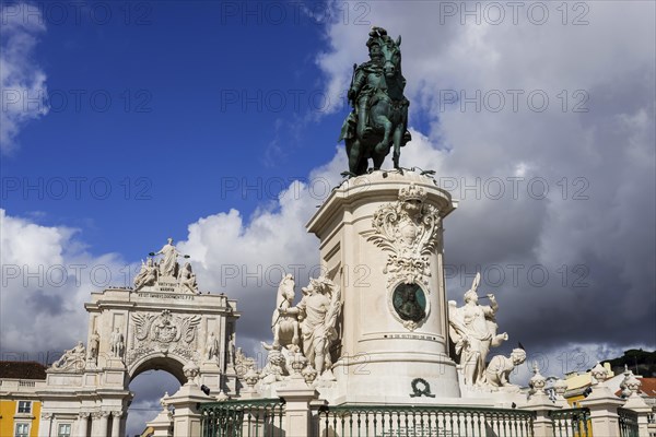 Dom Jose with the Arco da rua Augusta, equestrian monument, arch, triumphal arch, monument, old town, centre, historical, attraction, city view, city centre, city trip, travel, holiday, sight, landmark, building, history, city history, capital, Praca do Comercio, Lisbon, Portugal, Europe
