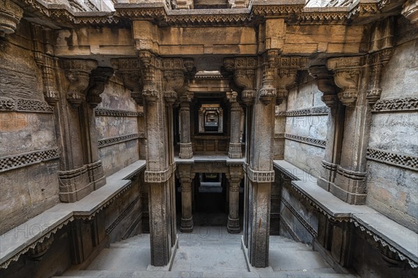 Dai Halima Vav Stepwell, Unesco site, Ahmedabad, Gujarat, India, Asia