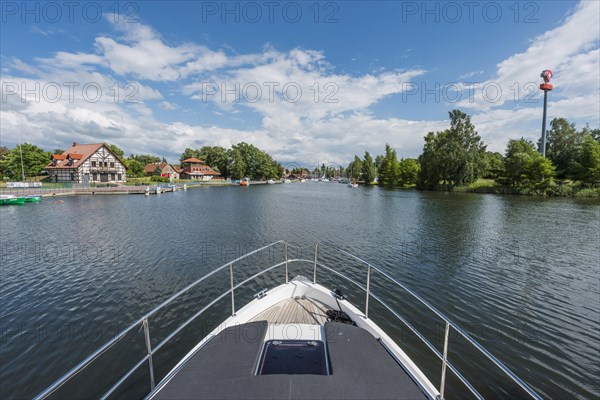 Bow of a houseboat, holiday form, boat, contemplative, tranquility, idyllic, traffic, village, canal, leisure, travel, holiday, boat, sky, recreation, nature, nautical, seafaring, horizon, water, freshwater, Masuria, Poland, Europe