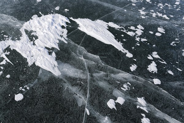 Winter, snow drifts on frozen riverscape, Saint Lawrence River, Province of Quebec, Canada, North America