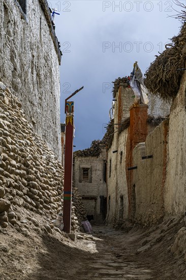 Narrow streets of Lo Manthang, Kingdom of Mustang, Nepal, Asia