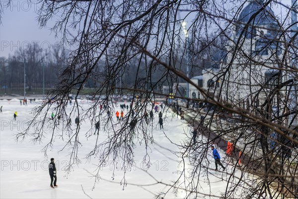 The ice rink in front of the castle, skating, attraction, ice, winter, winter sports, leisure, pleasure, centre, downtown, architecture, history, travel, holiday, city trip, Budapest, Hungary, Europe