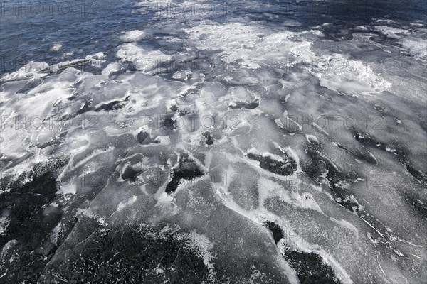 Winter, ice structure, Saint Lawrence River, Province of Quebec, Canada, North America