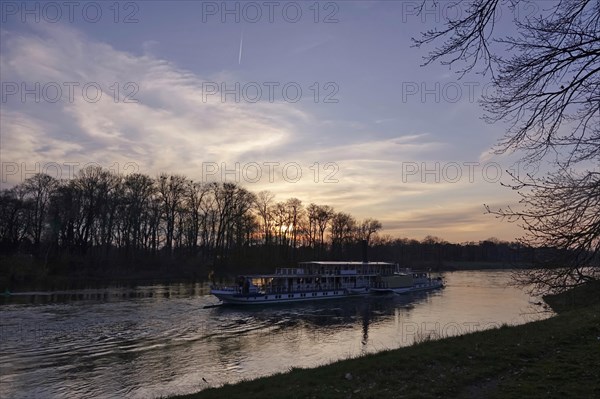 Steamboat on the Elbe, Saxony, Germany, Europe
