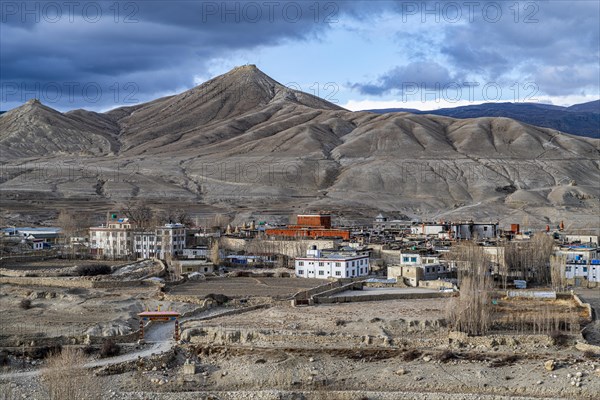 The walled village of Lo Manthang, Kingdom of Mustang, Nepal, Asia