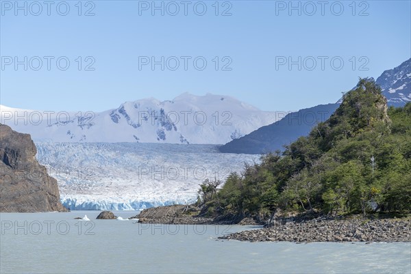 Glacier, Lago Grey, Torres del Paine National Park, Parque Nacional Torres del Paine, Cordillera del Paine, Towers of the Blue Sky, Region de Magallanes y de la Antartica Chilena, Ultima Esperanza Province, UNESCO Biosphere Reserve, Patagonia, End of the World, Chile, South America