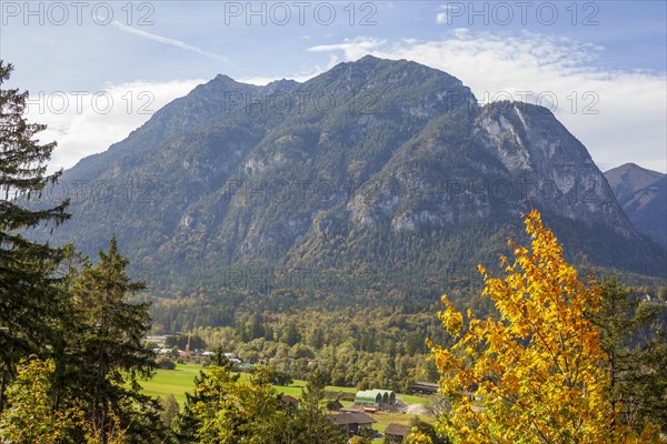 Kramerspitz or Kramer with Loisach valley seen from the Philosophenweg, autumn, Garmisch-Partenkirchen, Upper Bavaria, Bavaria, Germany, Europe