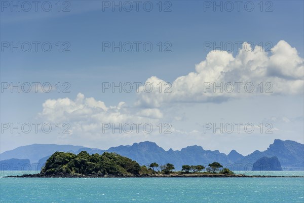 Island world near Surat Thani during ferry trip to Koh Samui, cloud, sky, blue sky, water, sea, boat trip, asian, summer, ocean, holiday, travel, tourism, far, wide, panorama, boat trip, sea trip, ferry, exotic, landscape, seascape, natural landscape, calm, longing, blue, green, weather, cloudy, island, Thailand, Asia