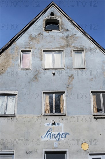 Dilapidated facade, Kempten, Allgaeu, Bavaria, Germany, Europe