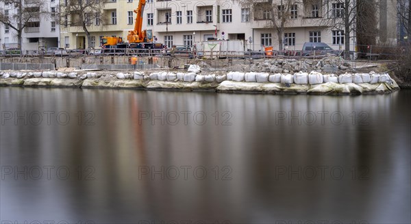 Long exposure, the Spree at Charlottenburger Ufer, Berlin, Germany, Europe