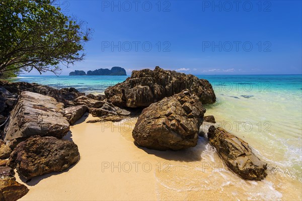 Bamboo-Island, empty, nobody, lonely, bay, bay of the sea, sea, ocean, Andaman Sea, tropical, island, rock, rocky, water, beach, beach holiday, Caribbean, environment, clear, clean, peaceful, picturesque, stone, sea level, climate, fishing boat, travel, tourism, natural landscape, paradisiacal, beach holiday, sun, sunny, holiday, dream trip, holiday paradise, flora, paradise, coastal landscape, nature, idyllic, turquoise, Siam, exotic, travel photo, beach landscape, sandy beach, Thailand, Asia