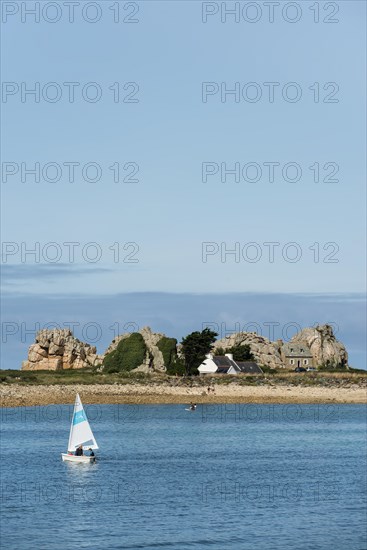 House between rocks, Castel Meur, La Gouffre, Plougrescant, Cote de Granit Rose, Cotes d'Armor, Brittany, France, Europe