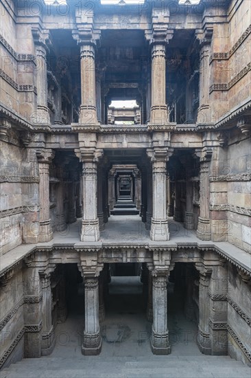 Dai Halima Vav Stepwell, Unesco site, Ahmedabad, Gujarat, India, Asia