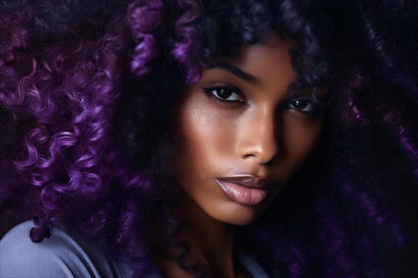 Portrait of beuatiful black african american woman with unusual birght purple dyed curly hair. KI generiert, generiert AI generated