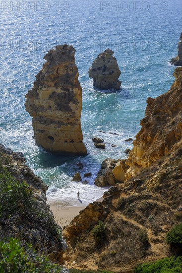 Beach, beach area in the Algarve, summer holiday, weather, sunny, Atlantic, beach, beach holiday, summer holiday, travel, holiday, tourism, nature, rocky, rocks, landscape, coastal landscape, rocky coast, cliffs, bay, bay of the sea, sea, Carvoeiro, Portugal, Europe