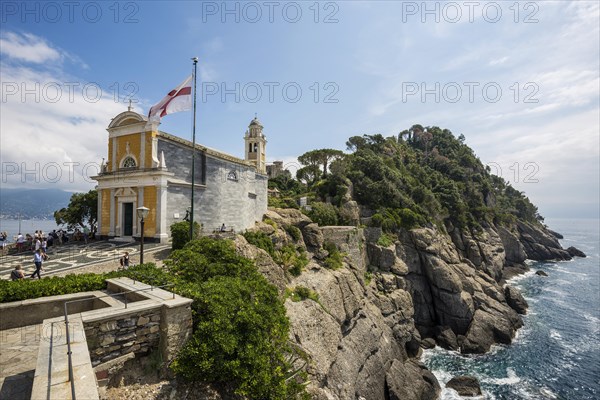 Church Chiesa di San Giorgio and rocky coast, Portofino, Province of Genoa, Liguria, Italy, Europe