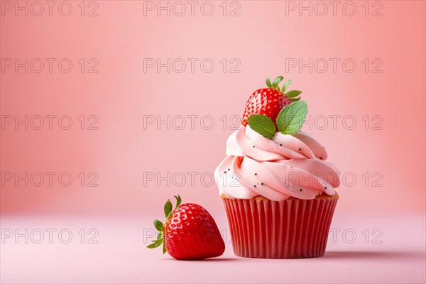 Single cupcake with pink frosting and strawberry fruits. KI generiert, generiert AI generated