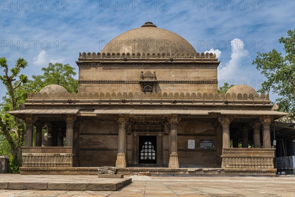 Dai Halima Sultani Mosque, Unesco site, Ahmedabad, Gujarat, India, Asia