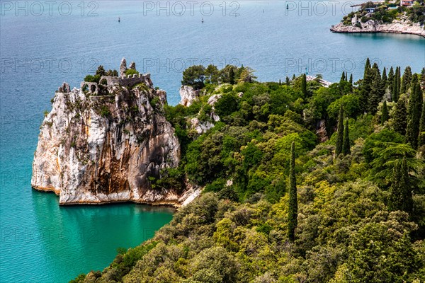 Ruins of the fortress with Dante Rock, Duino Castle, with spectacular sea view, private residence of the Princes of Thurn und Taxis, Duino, Friuli, Italy, Duino, Friuli, Italy, Europe