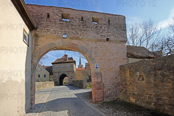 Historic Mainbernheim Gate as part of the town fortifications, archway, town wall, defence defence tower, Iphofen, Lower Franconia, Franconia, Bavaria, Germany, Europe