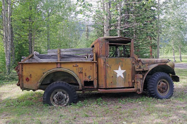 Army vehicle from the 1940s, old US Army camp, Yukon Discvery Lodge, Alaska Highway, Yukon, Canada, North America