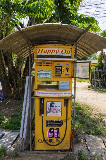 Petrol pump in Asia, fuel, diesel, petrol, fuel, fossil energy, combustion engine, climate change, energy transition, car, drive, mobility, Thailand, Asia