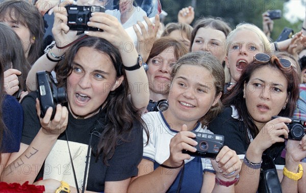 Fans of the boy band Caught in the Act cry and scream during the last concert of the Dutch boy band Caught in the Act in Magdeburg, 16 August 1998