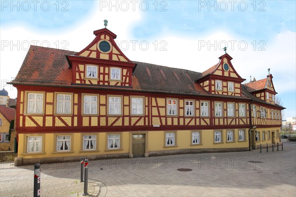 Historic Malerwinkelhaus built in 1774 and museum, yellow half-timbered house, yellow, Marktbreit, Lower Franconia, Franconia, Bavaria, Germany, Europe