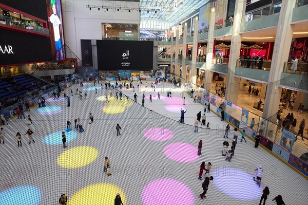 Ice skating rink in the Dubai Mall shopping centre. The largest mall in the world offers countless shopping and entertainment options. Dubai, United Arab Emirates, Asia