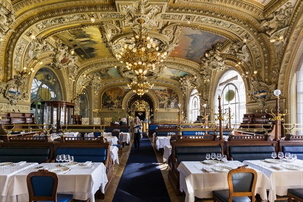 Art deco restaurant, Le Train Bleu, Art Nouveau, Gare de Lyon, Paris, France, Europe