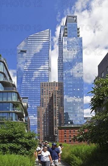 High Line Park and skyscrapers, Hudson Yards, Chelsea neighbourhood, West Manhattan, New York City, New York, USA, North America