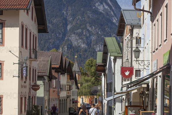 Ludwigstrasse with historic houses and Lueftlmalereien, Partenkirchen district, Garmisch-Partenkirchen, Werdenfelser Land, Upper Bavaria, Bavaria, Germany, Europe