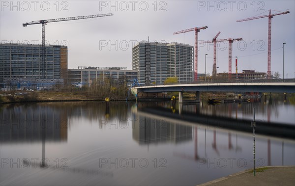 Long exposure, window bridge with a view of the Europaviertel construction site, Berlin, Germany, Europe
