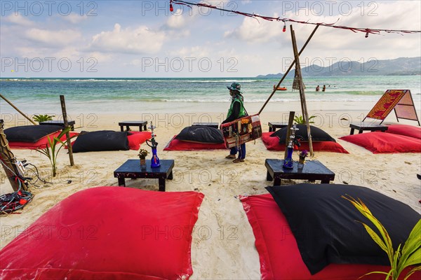 Beach beanbags for chilling on the beach, travel, beach, sandy beach, beach club, holiday, beach holiday, sea, summer holiday, holiday, leisure, quiet, quiet zone, party beach, Chaweng-beach, Koh Samui, Thailand, Asia