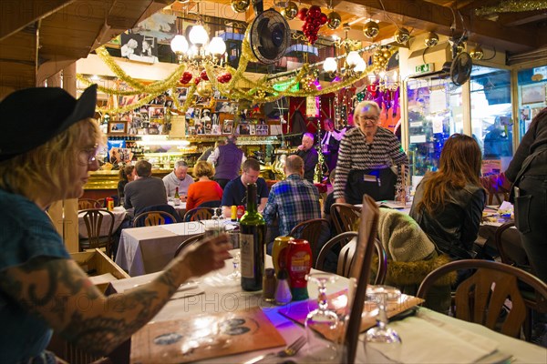 Restaurant Chez Louisette, flea market Marche aux puces de Saint-Ouen, Porte de Clignancourt, Paris, France, Europe