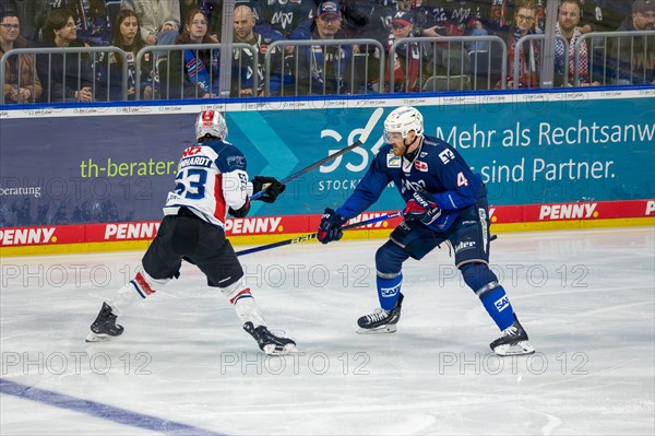 10.03.2024, DEL, German Ice Hockey League season 2023/24, 1st playoff round (pre-playoffs) : Adler Mannheim against Nuremberg Ice Tigers (2:1) . In the picture Danjo Leonhardt (53, Nuremberg Ice Tigers) and Korbinian Holzer (4, Adler Mannheim)